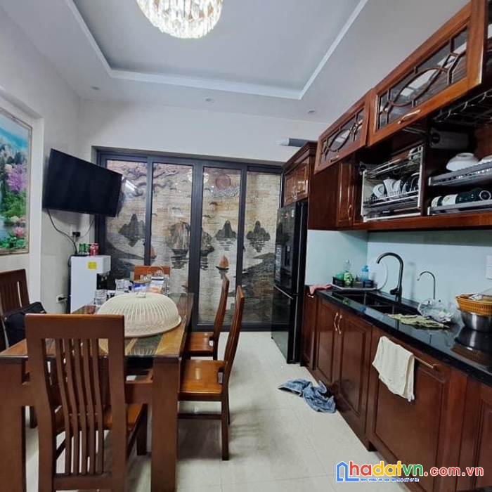 Nhà xuân phương 5 tầng x 41m2, mt 4m, nở hậu, cần bán gấp. chỉ 3.5 tỷ.