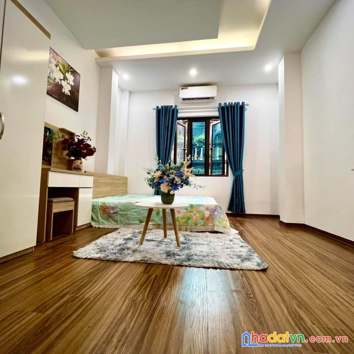 Bán chung cư mini quan nhân, 3 thoáng, 176m2 x 6 tầng, 20 tỷ