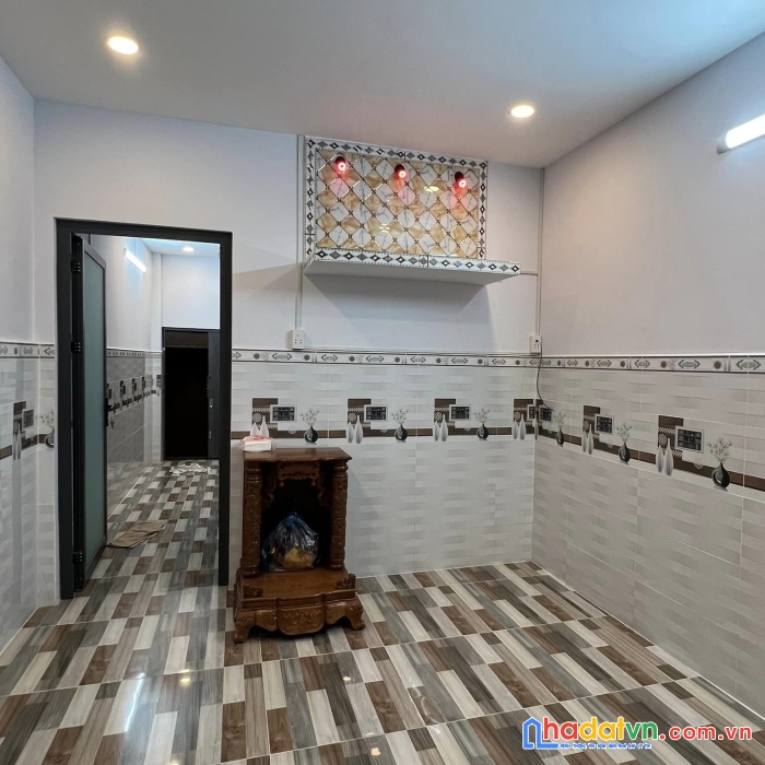Quận 6 - 2 mặt tiền - nhà mới ở ngay - hẻm xe hơi - kinh doanh - vị trí cực đẹp – nhà y hình
đc: 