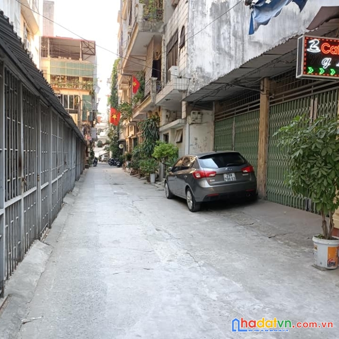Bán nhà kim ngưu. hai bà trưng. ô tô tránh trước cửa