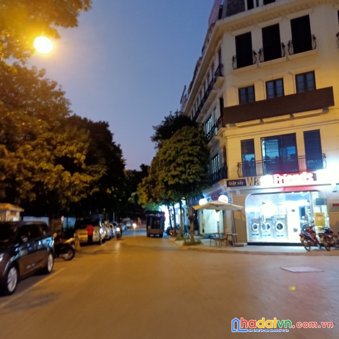 Nhượng shophouse vinhomes gardenia mỹ đình 93m2 5 tầng full nội thất xịn