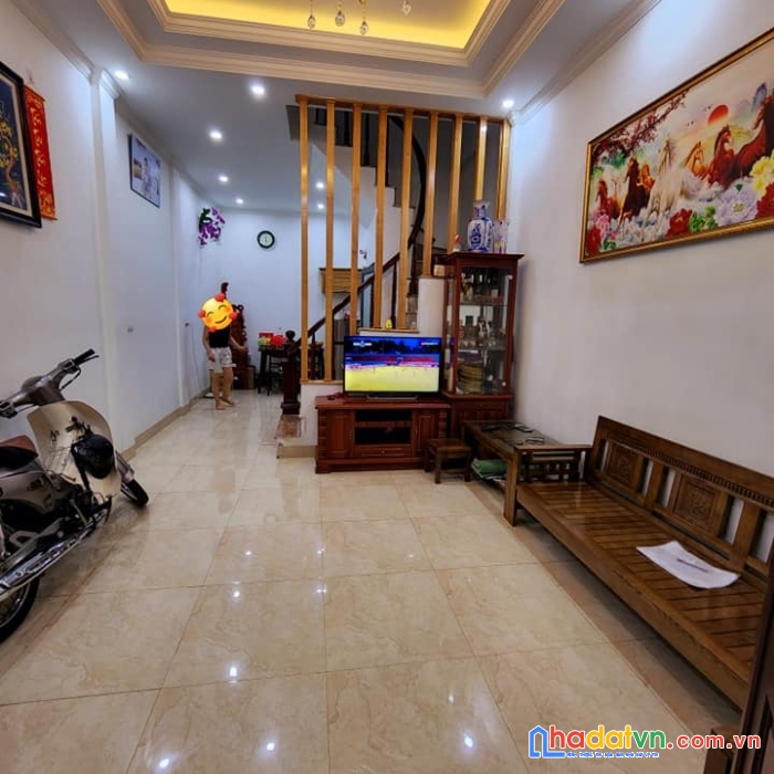 Nhà phố định công,hoàng mai,dt 40m2 x4t,ngõ nông,đẹp,ở luôn,giá 3.33tỷ