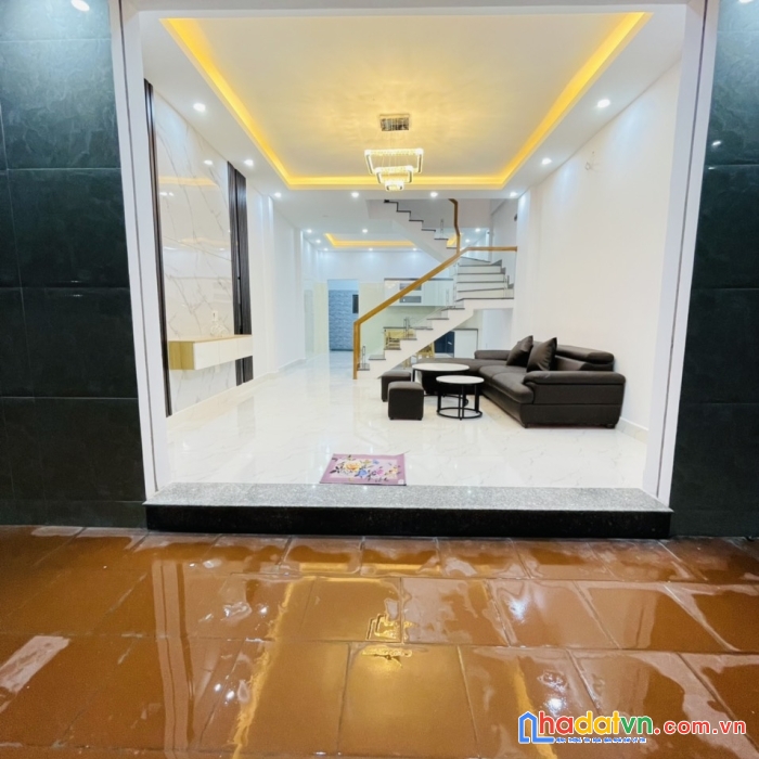 Bán nhà mới xây 3 tầng,35m2, ô tô vào ngõ, sổ đỏ sẵn tại phụng châu-chương mỹ