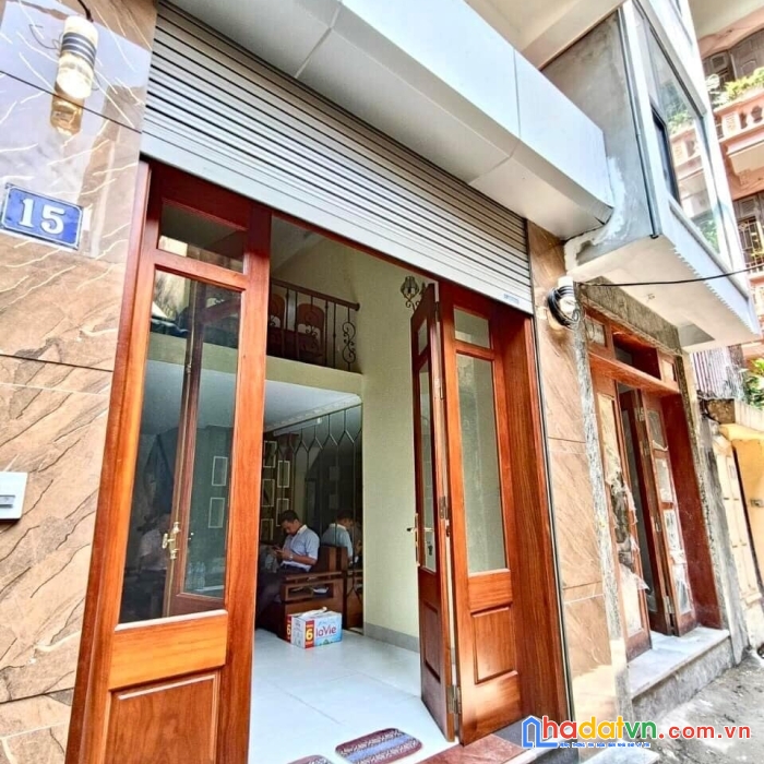 Nhà đẹp - gần phố- trung tâm đống đa-kinh doanh online- cách mặt phố 10m. giá 5.6 tỷ