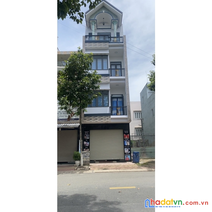 Chính chủ cần bán nhà diện tích rộng tại bình dương