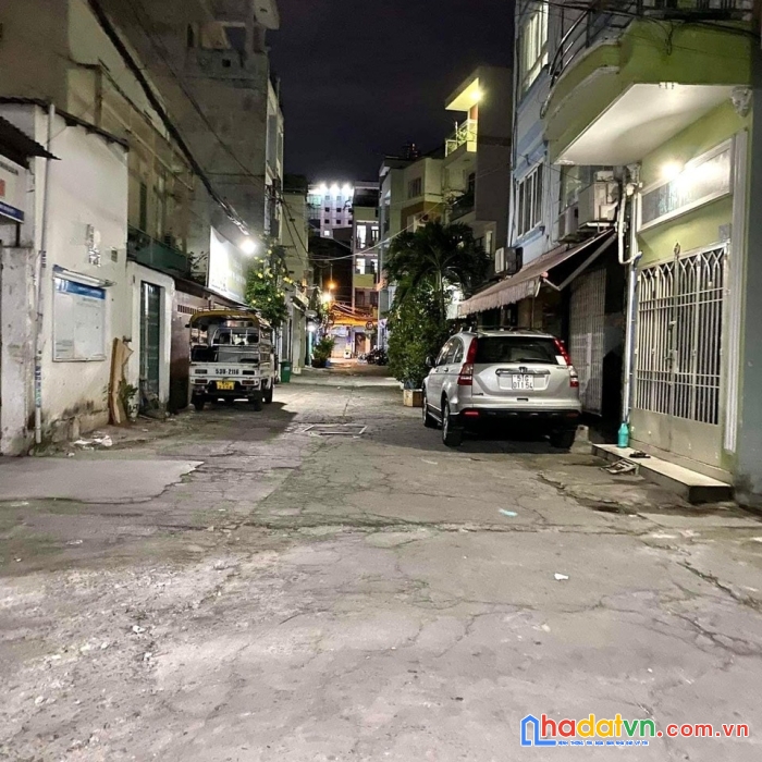 Nhà gò vấp giá hạt dẻ,hẻm xe hơi 1chục,kiên cố 4tẫng,xe hơi vào nhà(4.2x15)lê đức thọ chỉ 6tỷ.lh