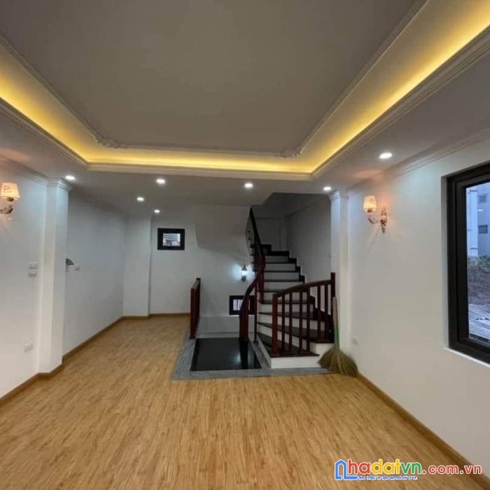 Hiếm!!! bán đất hồng tiến-long biên, 30m2, giá 3.7 tỷ