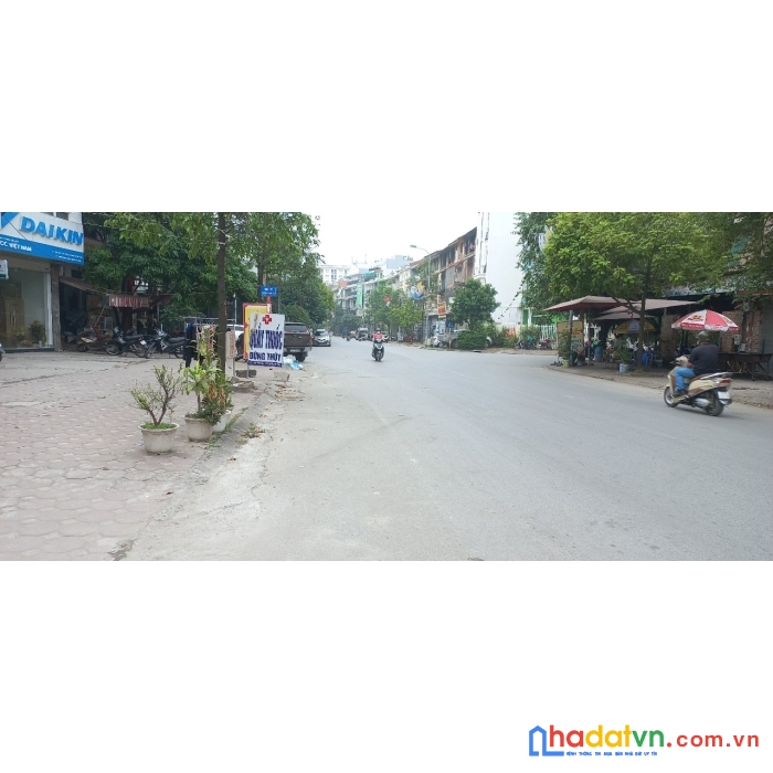 Tòa ccmn yên xá có thang máy ô tô đỗ cửa doanh thu ổn định 90 triệu/tháng