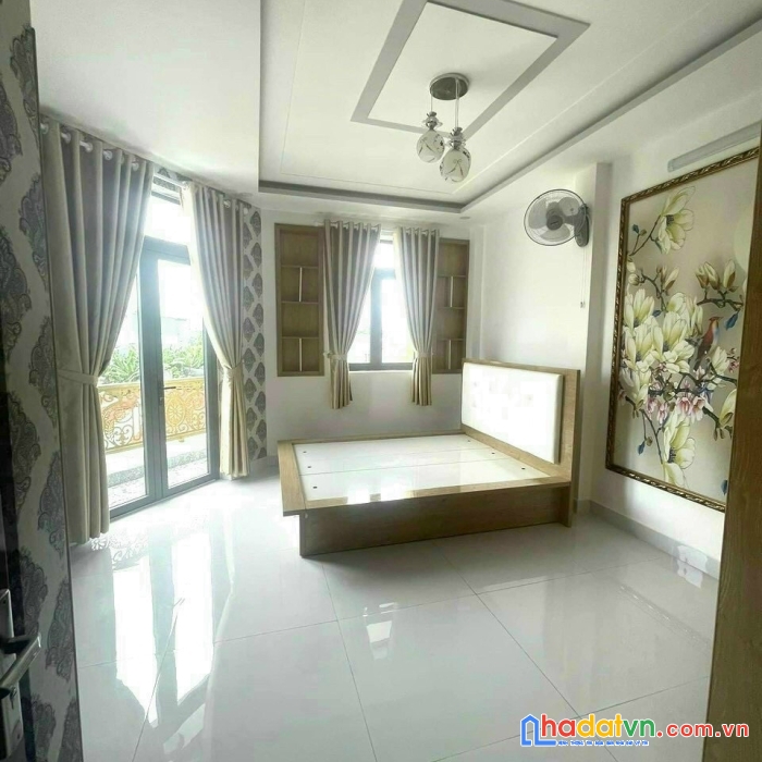 Hẻm đẹp, nhà 4m x 11.5m, hoàng hoa thám, chỉ 8.2 tỷ, bình thạnh