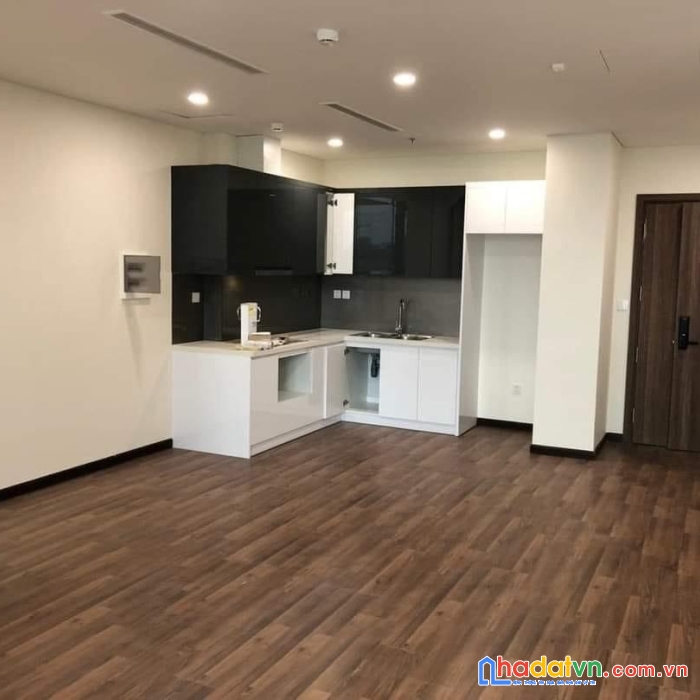 Cho thuê chung cư 3pn mipec 360 xuân thủy.lh 0983291128