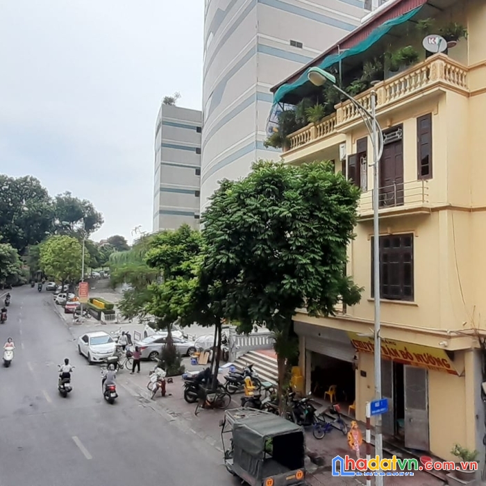 Bán nhà hồng tiến, long biên 60 m2 x 5t -  5.3 tỷ mới koong, 3 bước ra đường lớn, trung tâm bồ đề