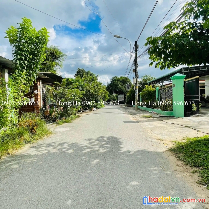 Ngộp gia đình bán gấp đất thổ cư mặt tiền xã trung lập hạ dt 111,8m2 giá rẻ