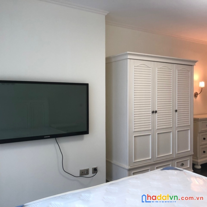 Cho thuê căn hộ tòa b keangnam 206m2, 4 ngủ full nội thất vào ở luôn evzese