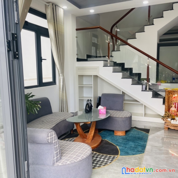 Gấp gấp..... bán lỗ nhà đẹp mới xây đường nguyễn đình quân, đà lạt giá 4.7 tỷ