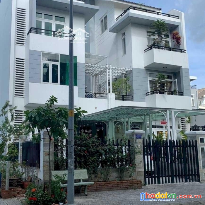 Bán biệt thự gia hòa, 523a đỗ xuân hợp, quận 9, 3 lầu, giá chào chỉ 19.5 tỷ tl. chính chủ cần bán