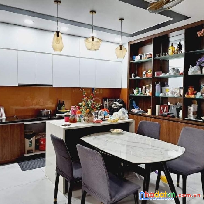 Nhà mặt tiền rộng huỳnh văn gấm tây thạnh tân phú