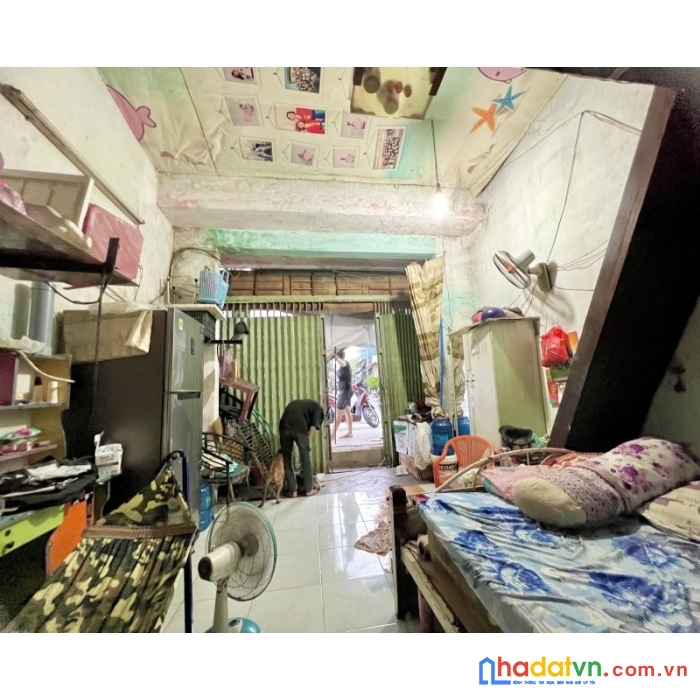 Hẻm xe tải. đình nghi xuân.bình tân