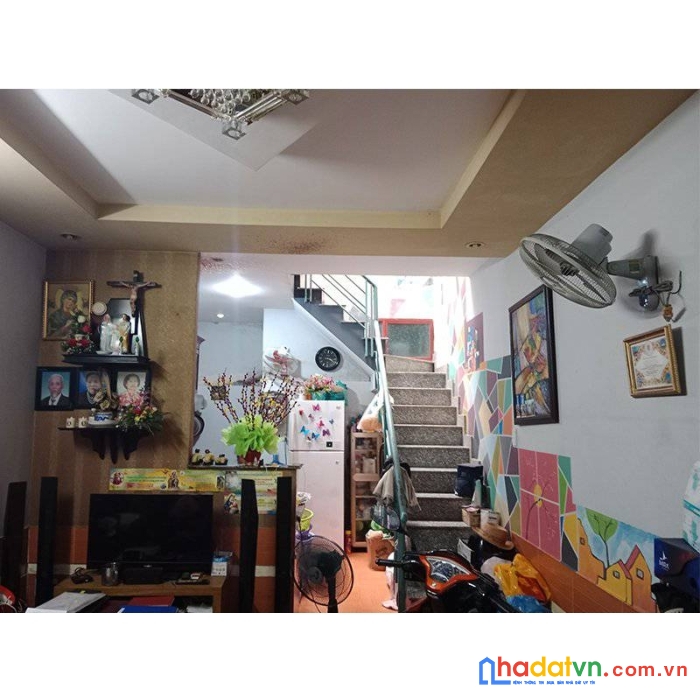 Nhà hai bà trưng, p. hiệp phú, 50 m2 ,nở hậu, nhà đẹp ở ngay, chỉ 4.2 tỷ.