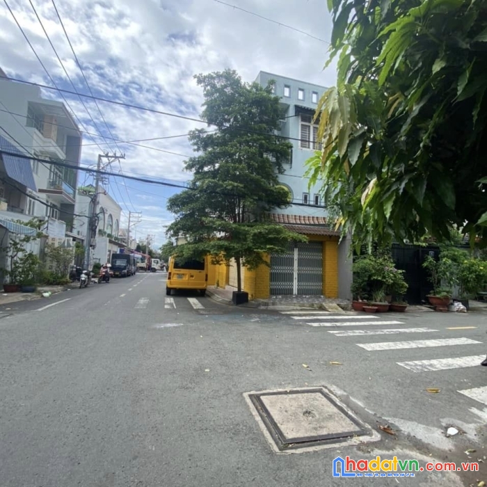 Bán nhà lô góc 2 mặt tiển phường tân thành, quận tân phú, đường trải nhựa trước nhà 8m, hông nhà