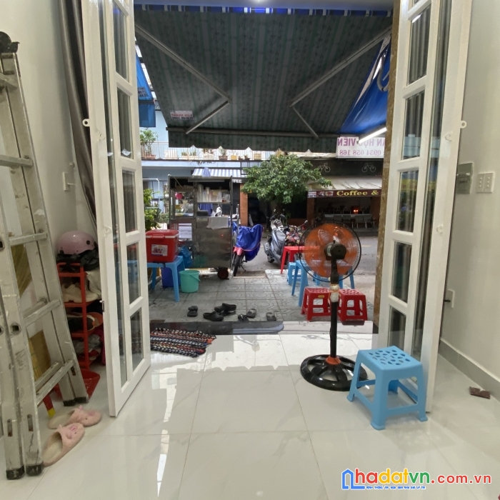 Bán nhà mặt tiền kinh doanh đường số 8, phường tân kiểng, trung tâm quận 7. giá 6tỷ hơn