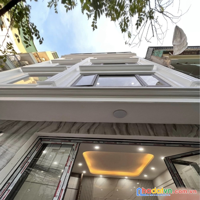 Bán nhà minh khai, ba gác chạy, trước nhà sh quay đầu. 33m x 5 tầng, 4 ngủ 3,9 tỷ cótl