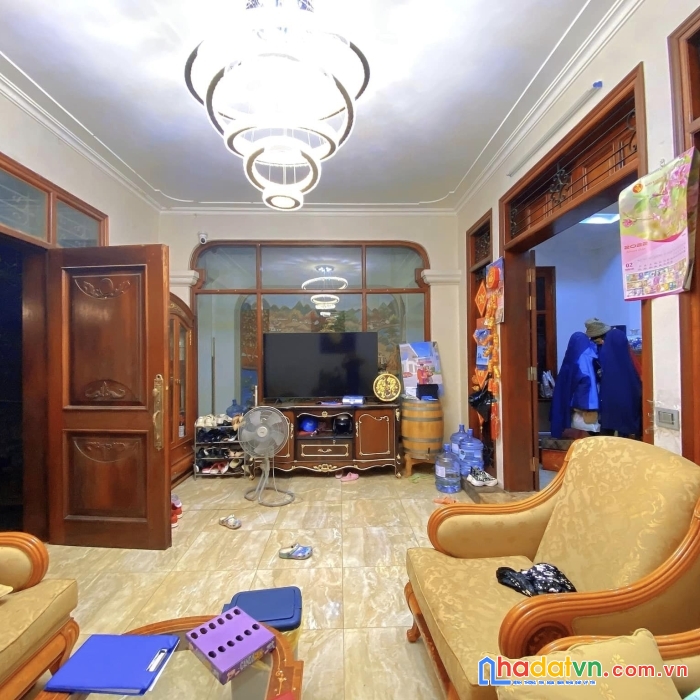 Nhà đẹp_ giá hợp lý  bán nhà ở đội cấn, ba đình 5 tầng thang máy, phân lô ô tô