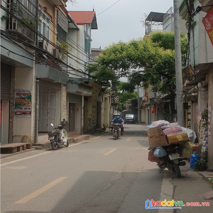 Bán nhà lạc trung. gara ô tô 2 xe 7 chỗ. 88m x 5 tầng. 9.8 tỷ có thương lượng