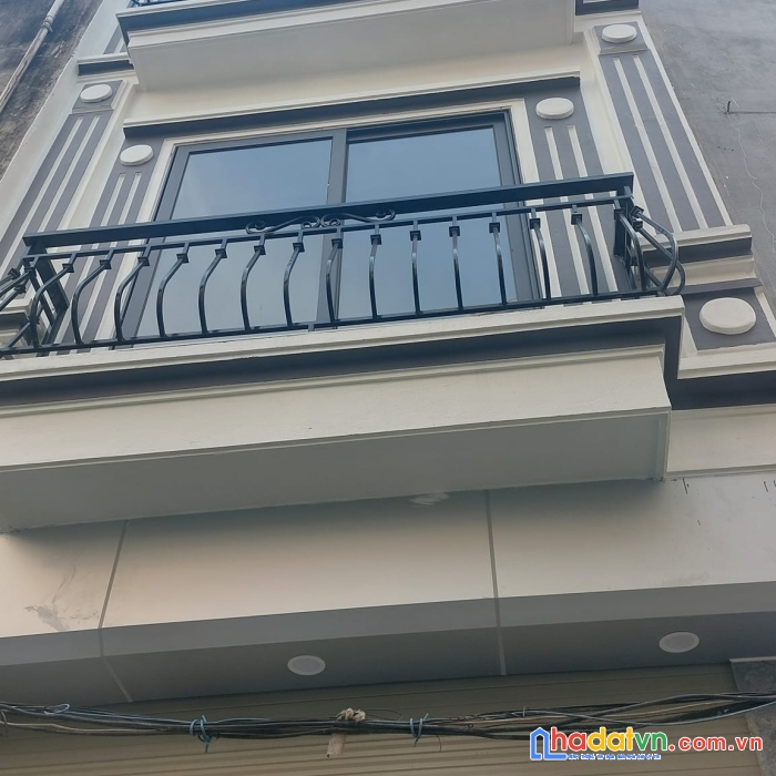 Cạnh hồ linh đàm, gần ô tô tránh, 2 mặt ngõ, nhà mới kính koong,công năng dư thừa, tiện ích đỉnh