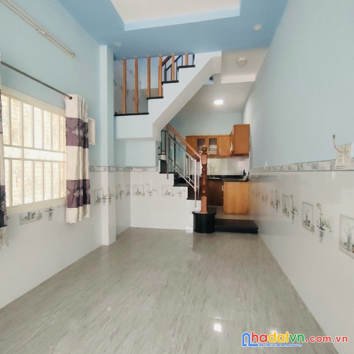 Mặt tiền kd quận 12 - đường nhựa 12m - 2 tầng - 30m2 - cho thuê 10tr tháng - hơn 3 tỷ