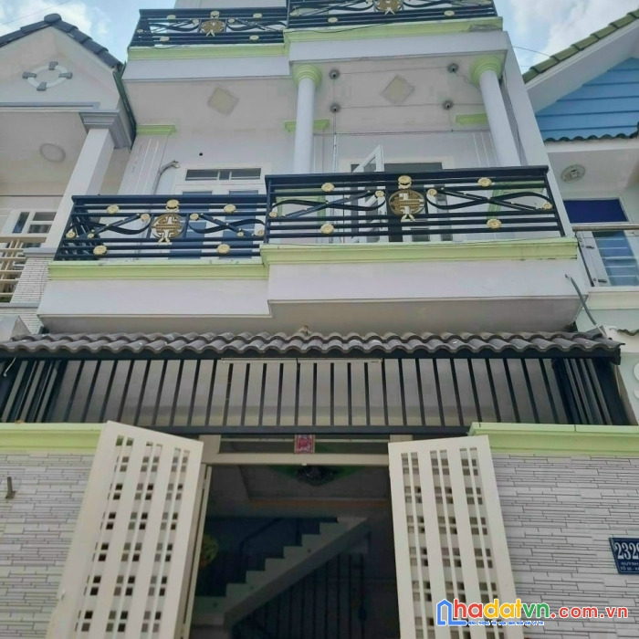 Bán nhà đẹp 2329/ huỳnh t phát , thị trấn nhà bè ( khu sài gòn mới)