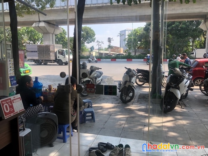 Bán nhà mặt đường nguyễn trãi kinh doanh thuận tiện gần trường đại học