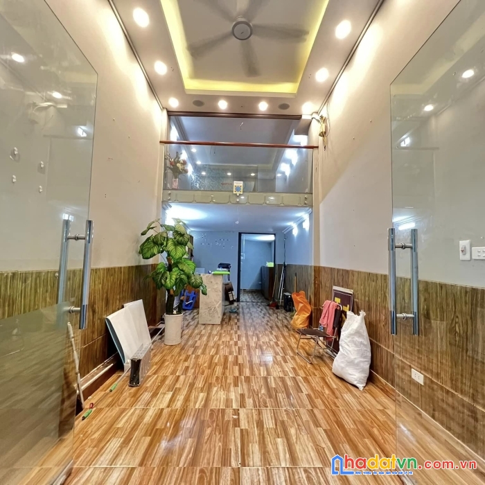 Hiếm có khó tìm căn thứ 2 - vỉa hè ô tô tránh vỉa hè kinh doanh -