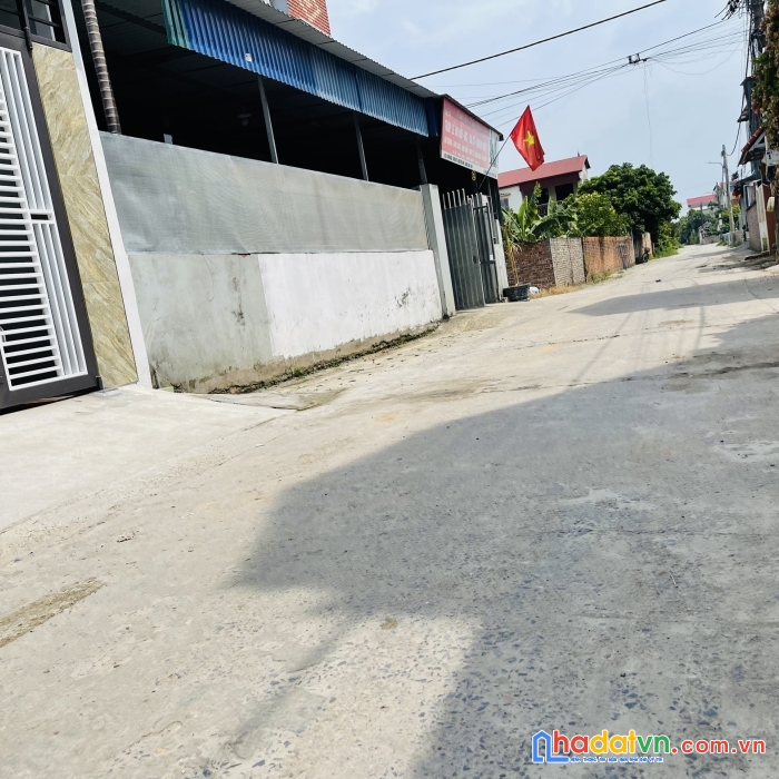 Trục kd đường 8m tại khê nữ-nguyên khê-đông anh giá chỉ 4x