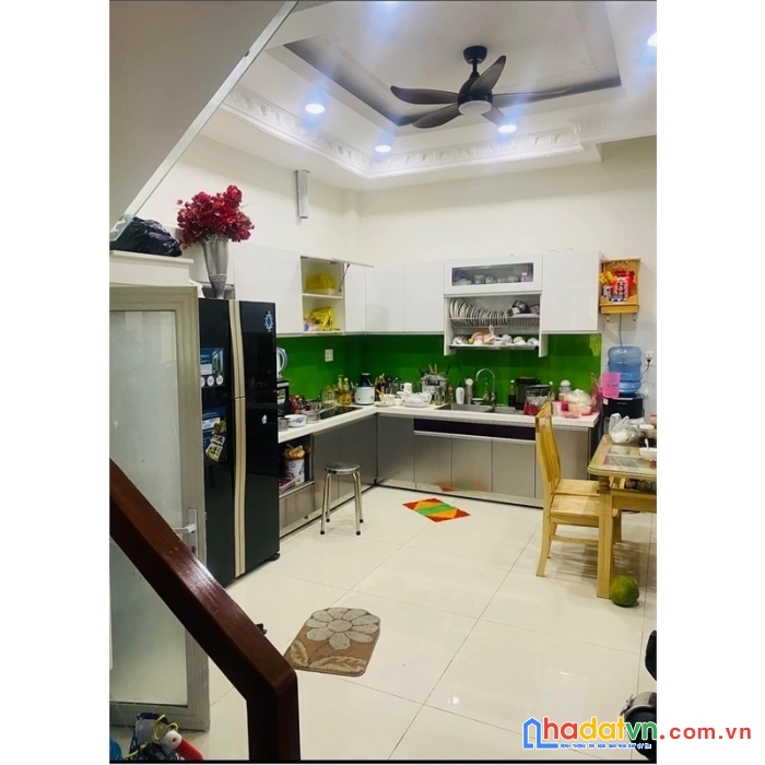 Chỉ 1 căn ra mặt tiền đông hưng thuận, hẻm 5m, 63m2, 3 pn, 2 tầng btct
