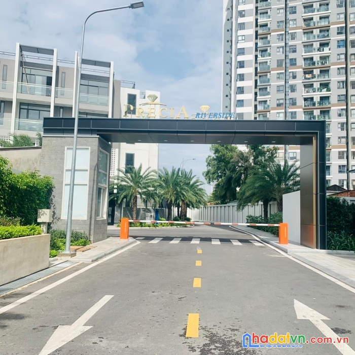 Bán căn penthouse duplex 190m2 tại precia an phú, quận 2 có sân vườn 28m2