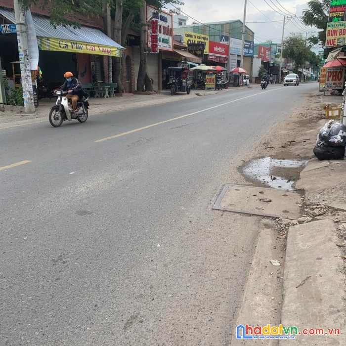 (ngộp) bán nhà mt thạnh lộc, cho thuê 36pn, 4t, 180m2 chỉ 12 tỷ 550 , 0967229394