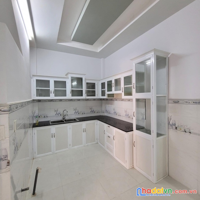 Tđ 2: nhà 2 tầng, hxh, ql 13, thủ đức, 60m2, cho thuê 16tr/tháng,  chỉ 3,3 tỷ, thương lượng.