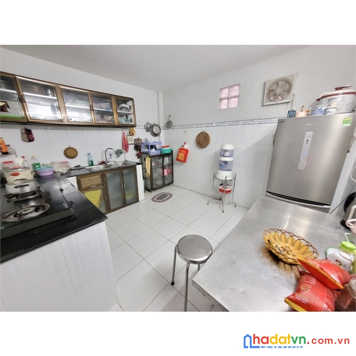 Nhà trệt lửng- phường 8- gò vấp- 3.7x19m - nhĩnh 3 tỷ