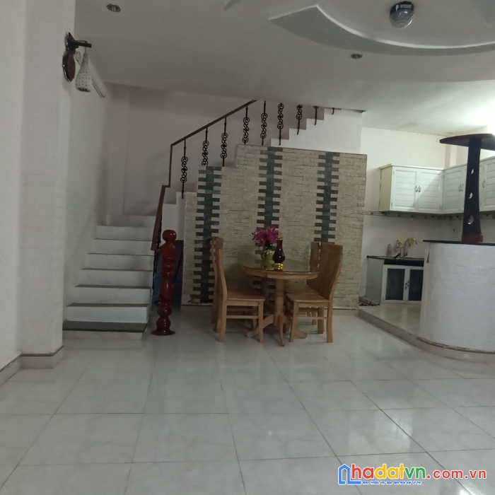 Nhà lê duẩn 38m2, 3 tầng, mới, kiệt thoáng, 2.x tỷ