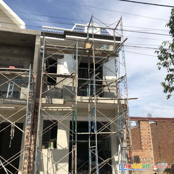 Nhà sổ riêng thổ cư hoàn công