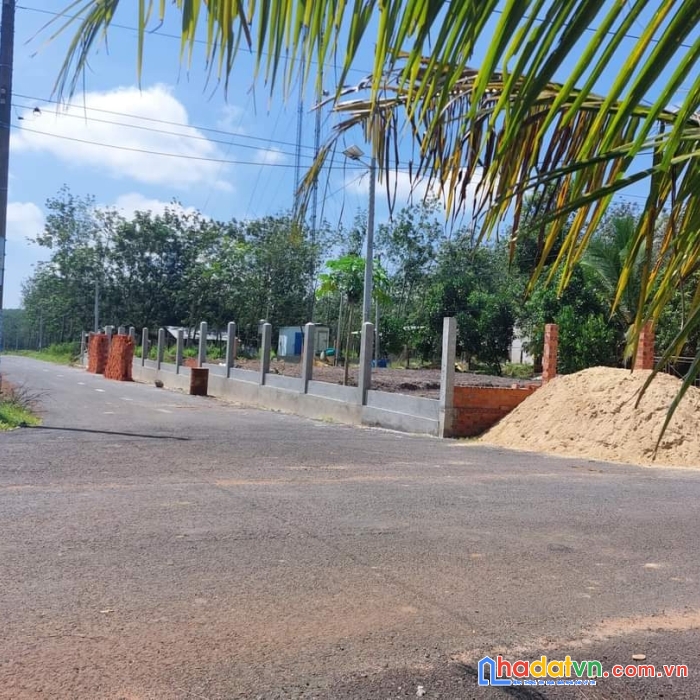 5x50 thổ cư mặt nhựa 18m ngay kcn minh hưng 2 giá chỉ 650 triệu