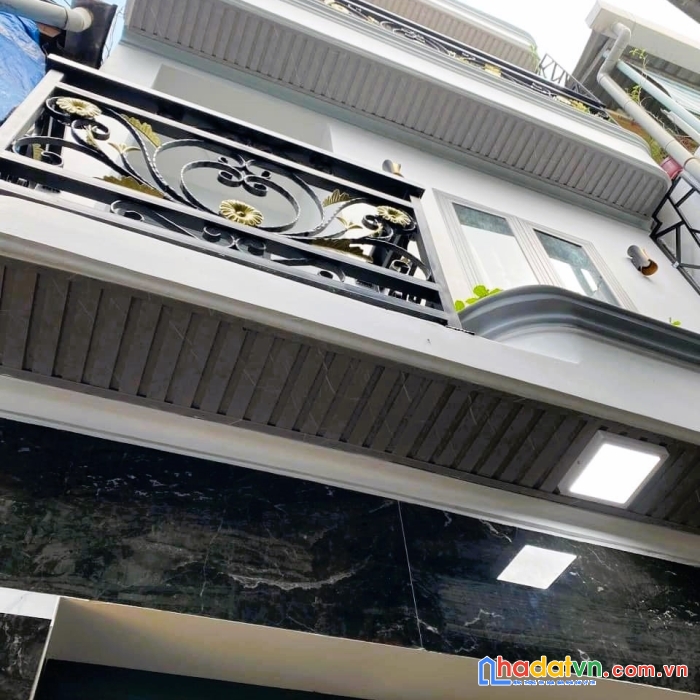 Bán nhà mới hxh 4 tầng, 65m2 kinh doanh vườn lài tân phú chỉ hơn 4 tỷ, tặng nt.
