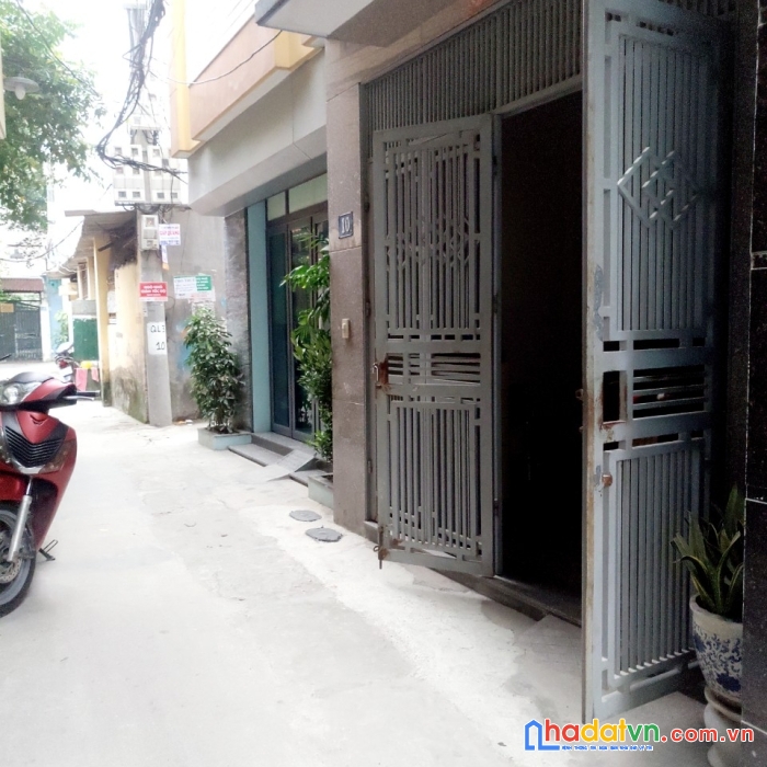 Bán nhà xuân la, tây hồ, ngõ 123 võ chí công, dt 38m2, 5t, sát phố, giá 4,5 tỷ.