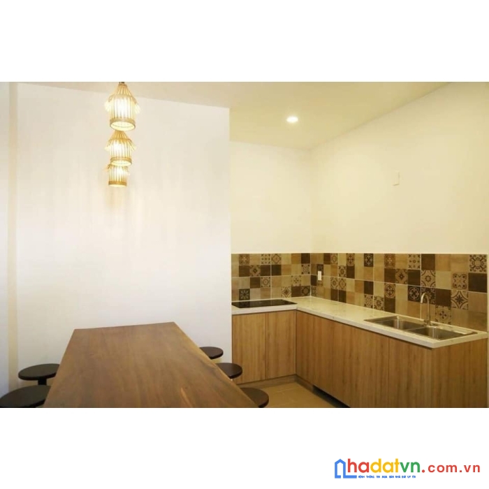 Bán đất tặng khách sạn 7 tâng hẻm nguyễn thiện thuật nha trang khánh hòa