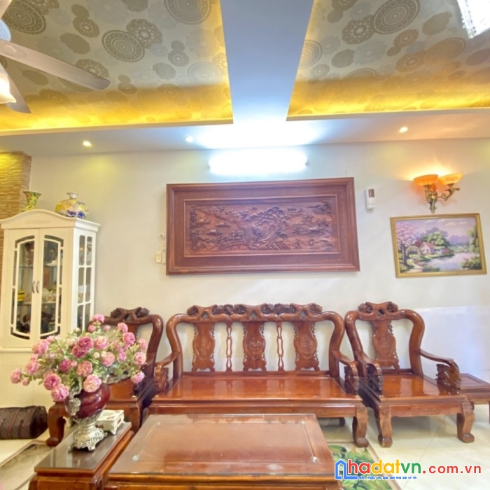 Nhỉnh 8 tỷ. có ngay nhà 5 ngủ, 80m, ôtô 7 chỗ vào nhà.hoàng như tiếp