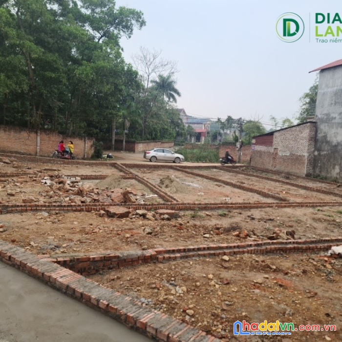 Nhỉnh 1 tỷ có ngay 76,8m . full thổ cư .đường oto đỗ đất , ngõ thông . tại vệ ninh - phù ninh