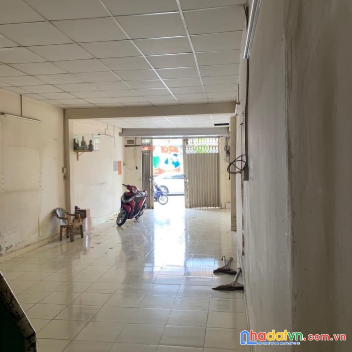 Bán nhà mt 60m2 lũy bán bích tân phú đang cho thuê 30tr/1 tháng nhỉnh 12 tỷ tl