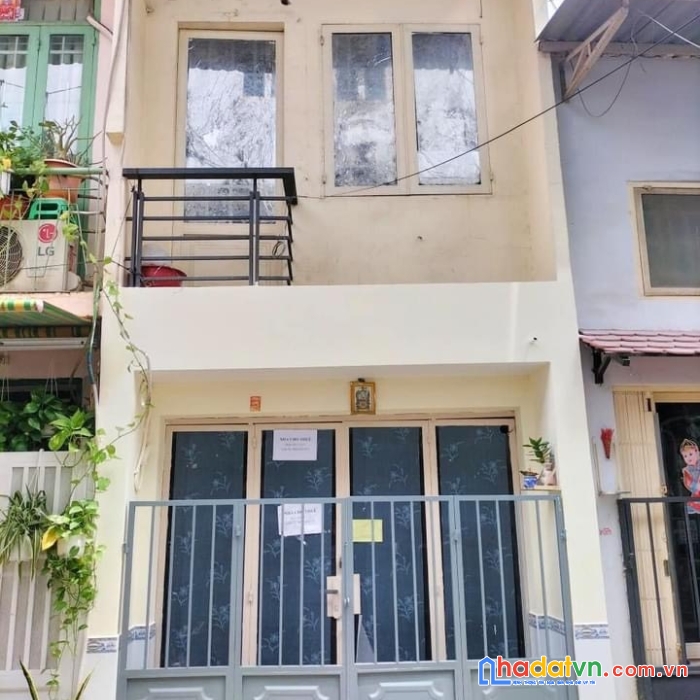 Bán nhà 1 xẹt  huỳnh tấn phát trung tâm quận 7, đầu khu chế xuất, giá 2,7 tỷ