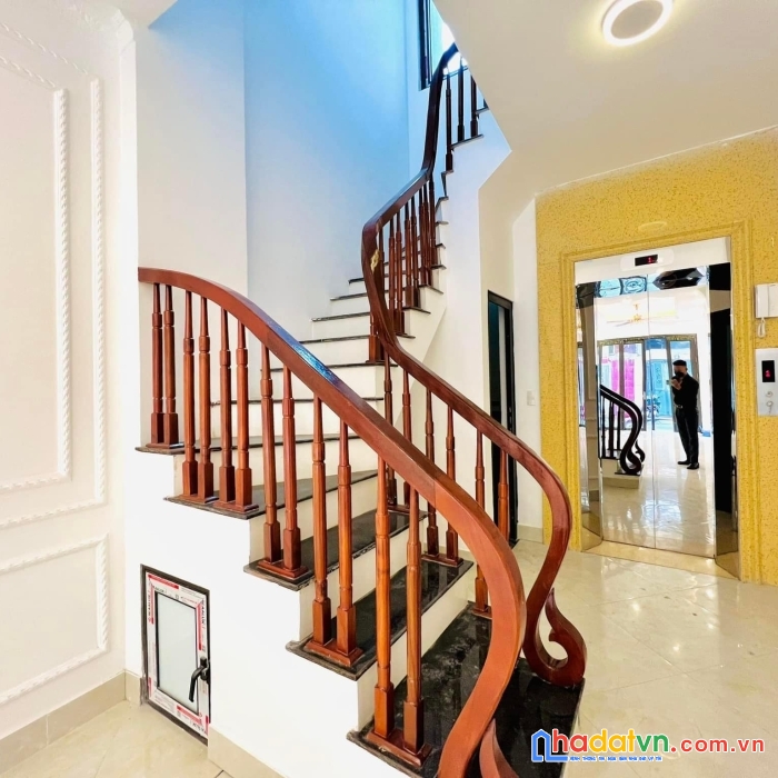 Giảm 500tr - minh khai - ô tô tải tránh nhau - thang máy - kinh doanh - 35m, nhỉnh 8 tỷ