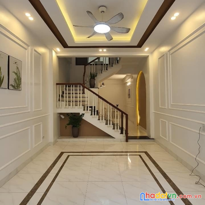 
chỉ 4 tỷ- nhà nguyễn khang - 40m2 - 4 tầng 4 ngủ - ngõ thông thoáng - mở cửa ở luôn
